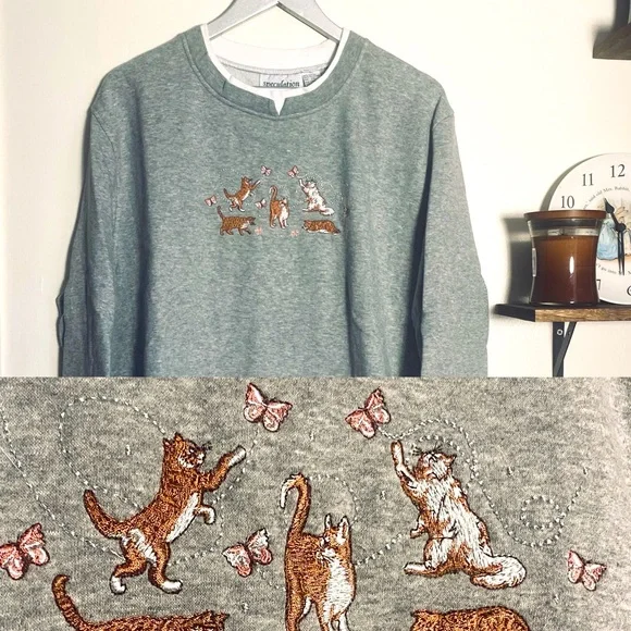 90s Kitties 🐈⬛ playing with butterflies 🦋 embroidered Crewneck Sweatshirt - Picture 1 of 7